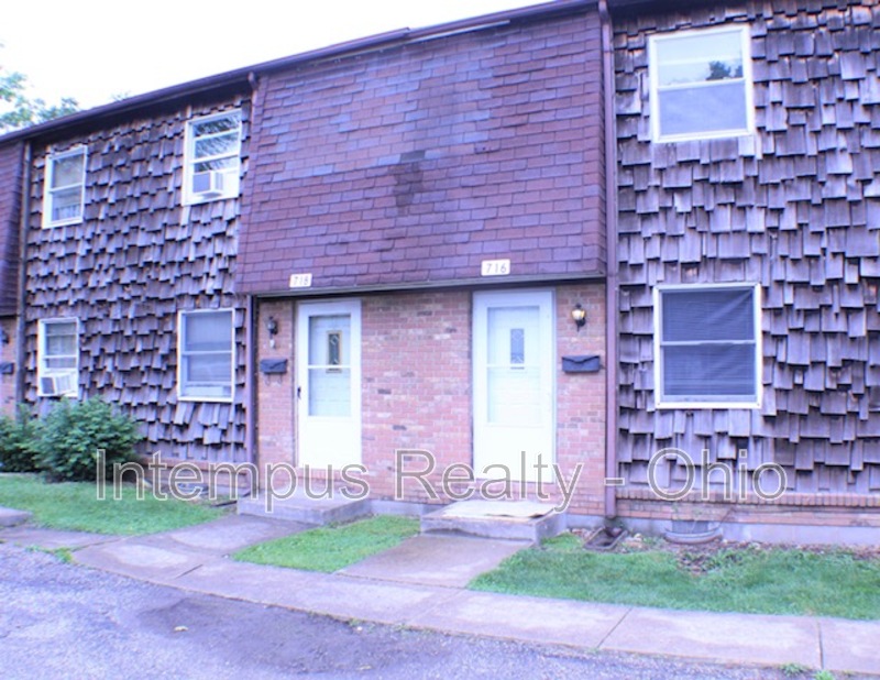 Urbana Condo: 716 W Light St