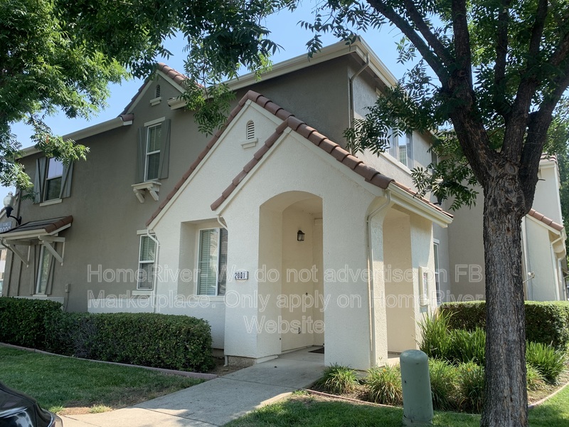 Folsom House: 2001 Esplanade Cir