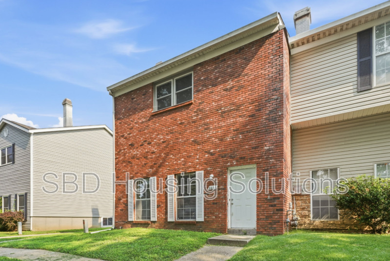 Grandview Townhome: 6601 E 128th St