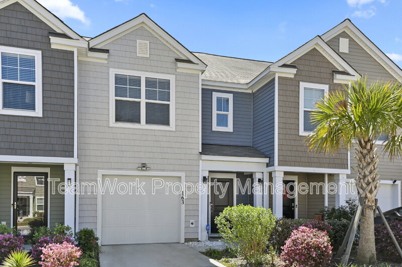Summerville Townhome: 163 Rosefield Ct