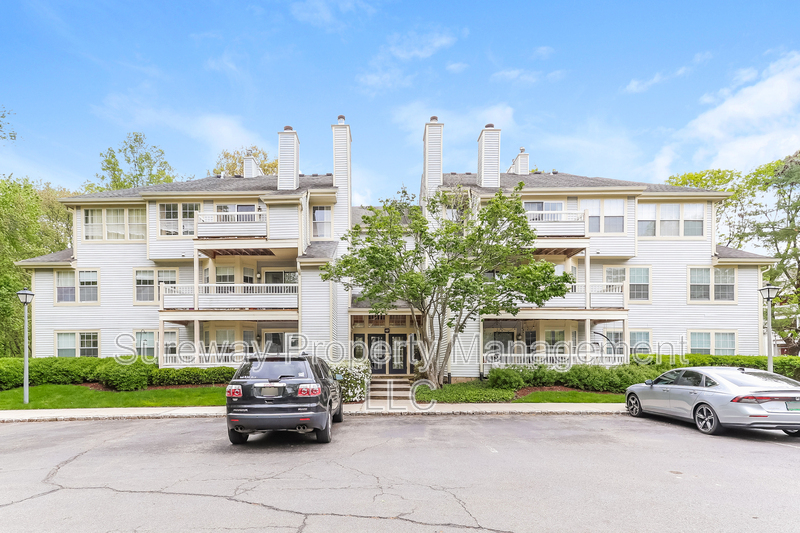 Princeton Townhome: 117 Rainier Ct