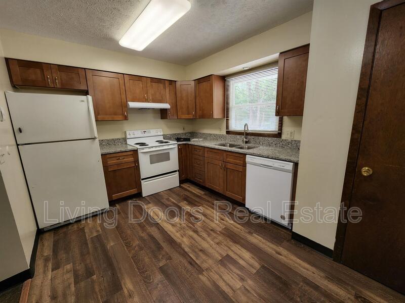 Lincoln Condo: 1509 David Dr