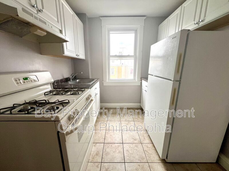 Upper Darby Condo: 239 Long Lane