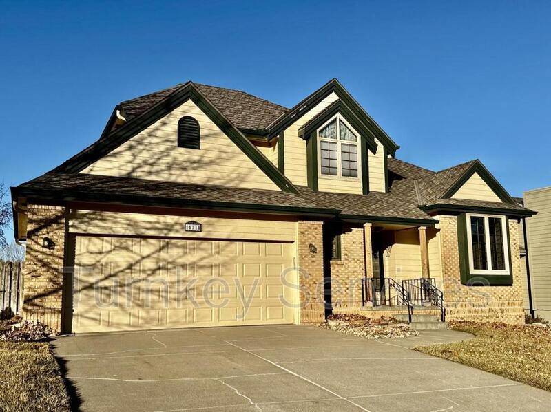 Omaha House: 15718 Lafayette Ave