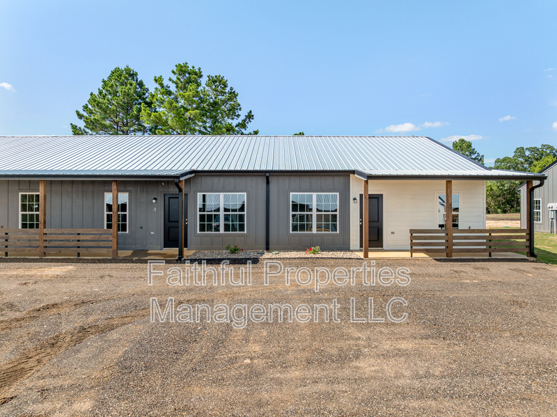 Tyler Condo: 13554 Farm to Market Road 14 - 18