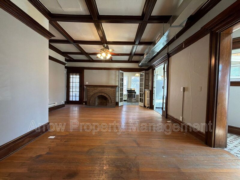 Lincoln Condo: 1414 C Street