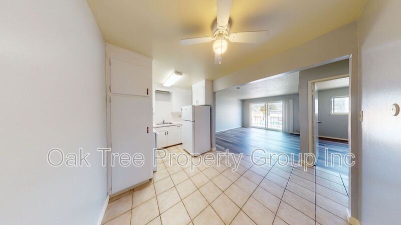 Oakland House: 1627 High Street