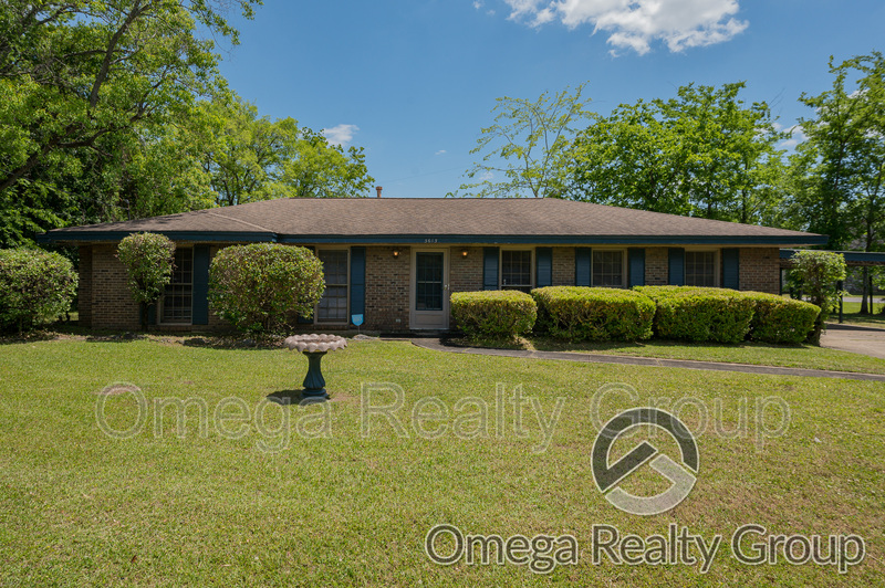 Montgomery House: 3613 Baldwin Brook Ct