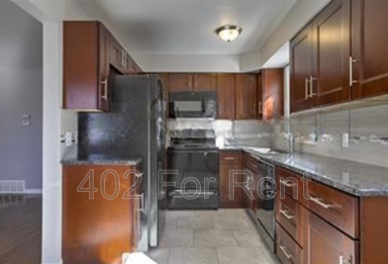 Omaha Condo: 6628 Pratt Street - 4