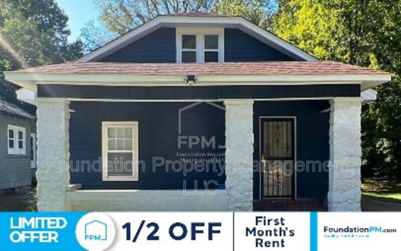 Memphis House: 735 Roanoke Avenue
