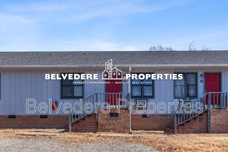 Siler City House: Third Ave N (507)