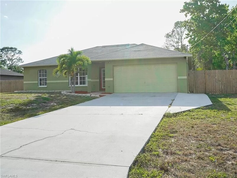 Fort Myers House: 17556 Brentwood Ct