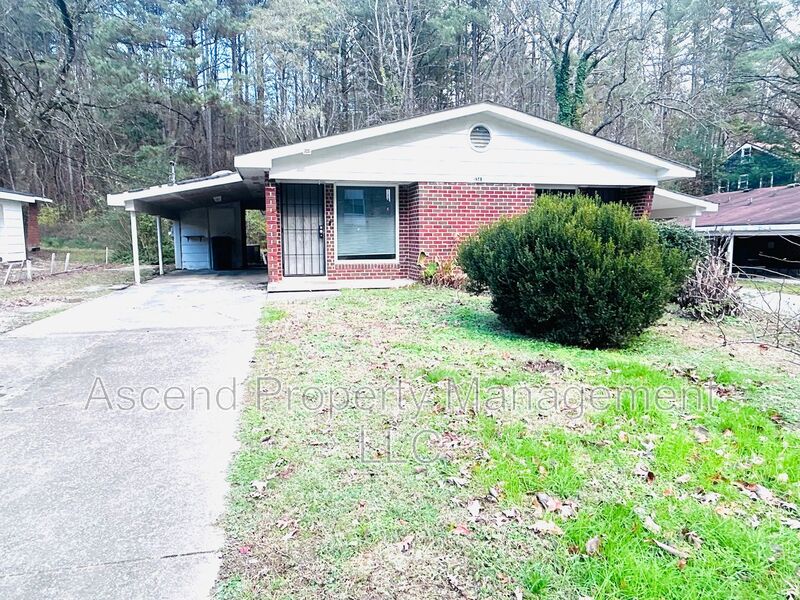 Chattanooga House: 3341 Pinewood Ave