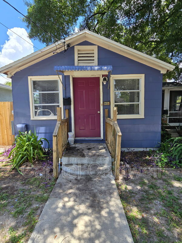 Tampa Condo: 8415 Seminole Ave