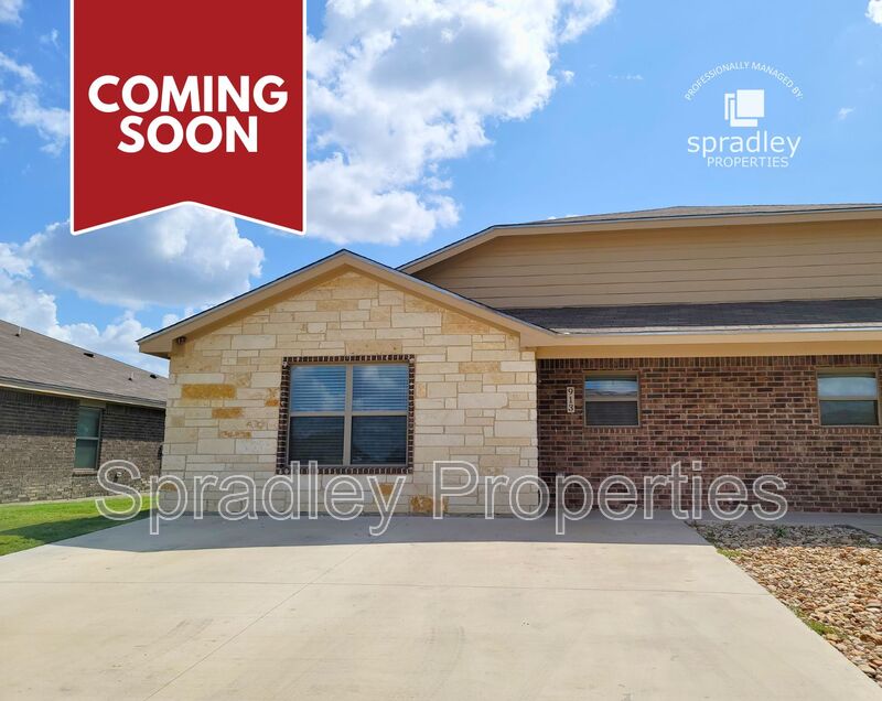 Belton Condo: 913 Laila Ln