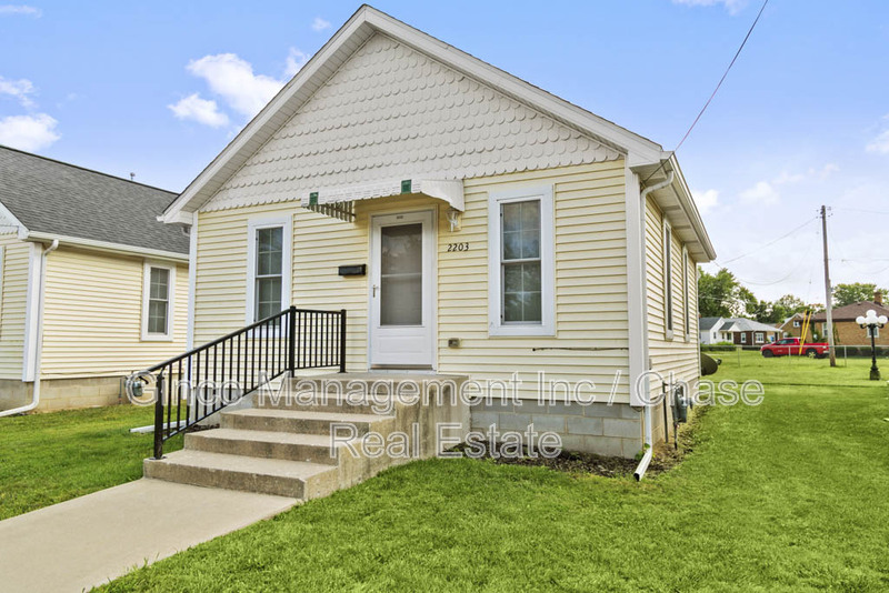 naplate House: 2203 Ottawa Ave.