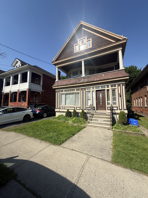 Troy Condo: 22 Pawling Avenue - 1