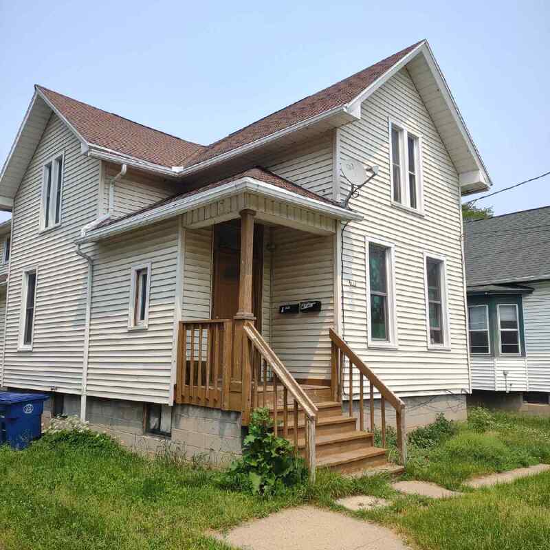 Oshkosh Condo: 632 Bay Shore Drive - Lower