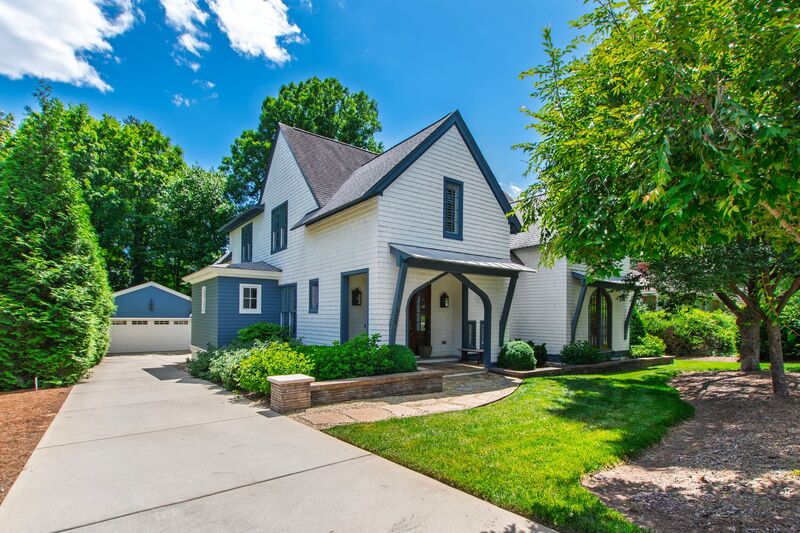 Raleigh House: 523 Vick Avenue