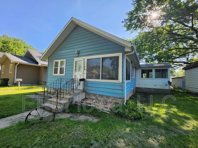 Waterloo House: 1126 Columbia Street