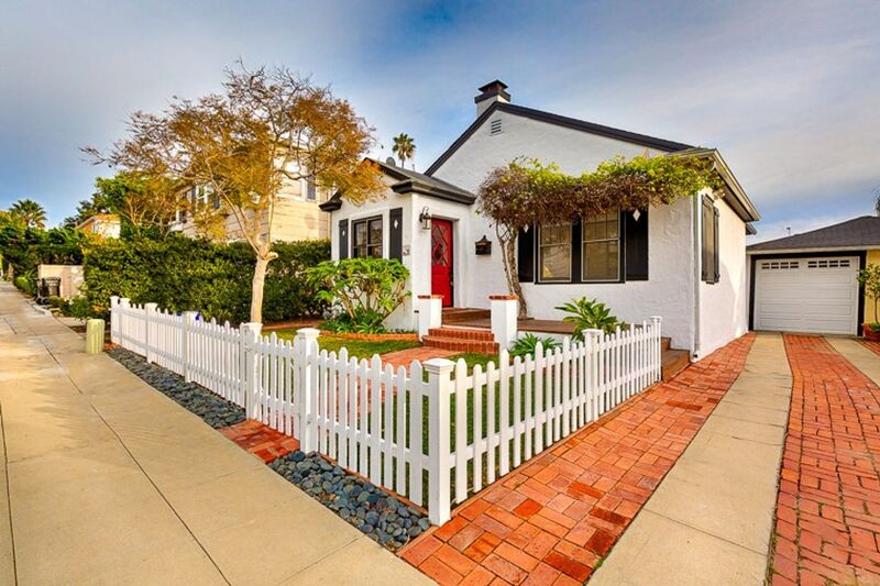 La Jolla House: 563 Sea Lane