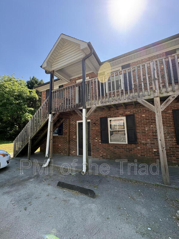 Winston Salem Condo: 1600 Oak Croft Ct