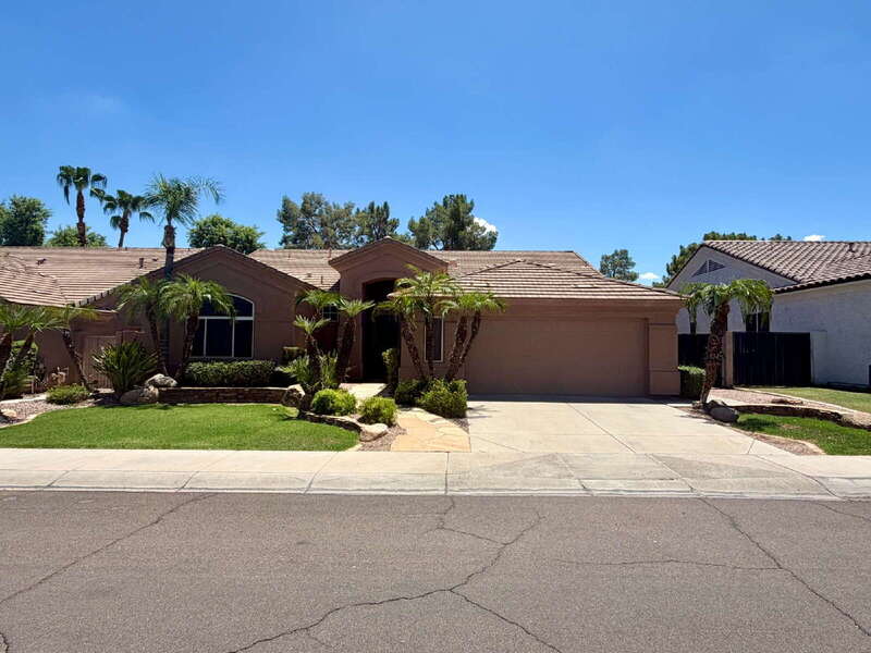 Chandler House: 885 West Aloe Place