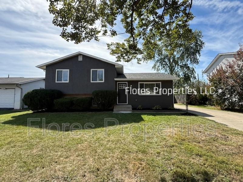 Columbus House: 1413 Cranwood Dr