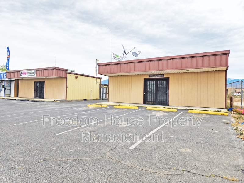 Pahrump House: 191 South Frontage Road - 102