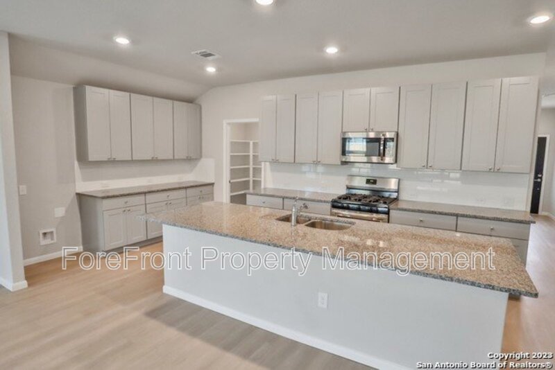 12023 Links Parkway San Antonio TX 78221 - Photo 16