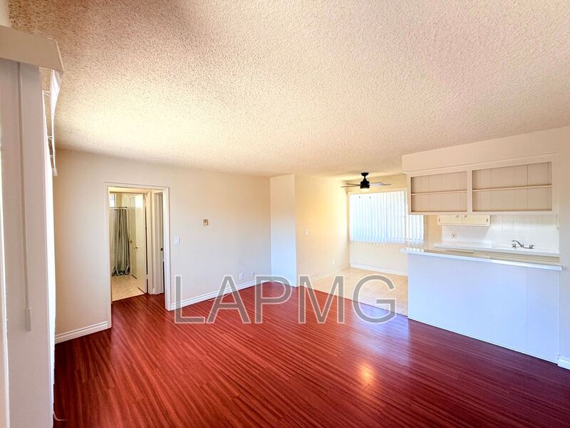 Alhambra House: 21 E. Beacon Street