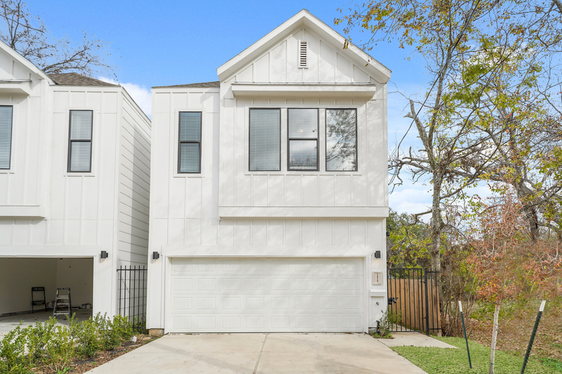 Houston House: 3419 Tuam Street