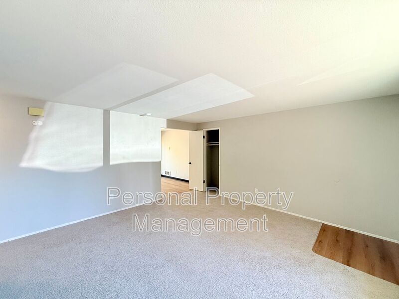 Vancouver Condo: 506 E 34TH St