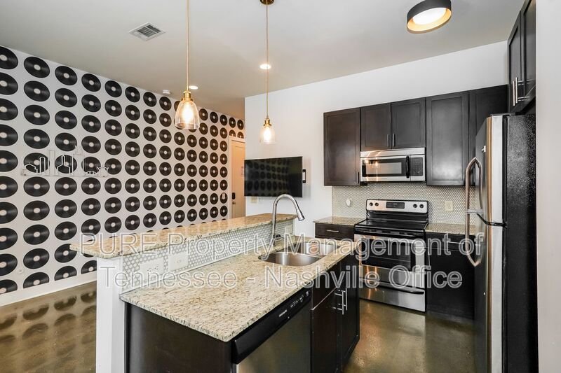 Nashville Condo: 210 30th Ave. N
