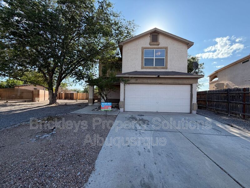 Albuquerque House: 6901 Don Xavier Ave SW