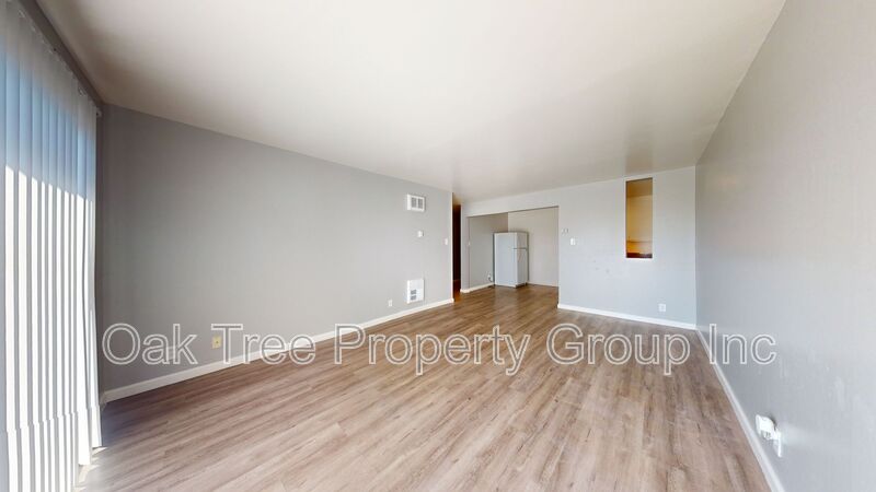 Oakland House: 1627 High Street