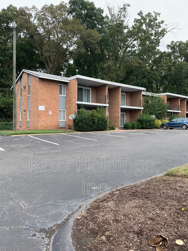 Richmond Condo: 1700 The Carlisle Apartments