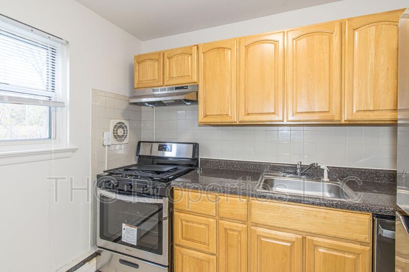 Westwood House: 27-55 Green Street APT# 28A