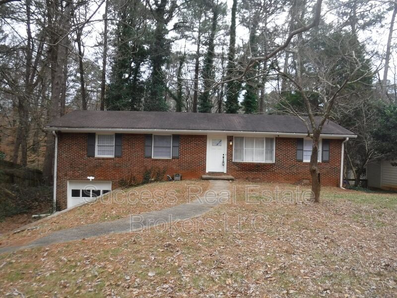 Tucker House: 4469 Leonora Drive