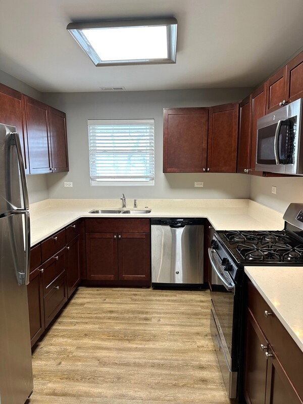 East Dundee Condo: 201 Penny Ave