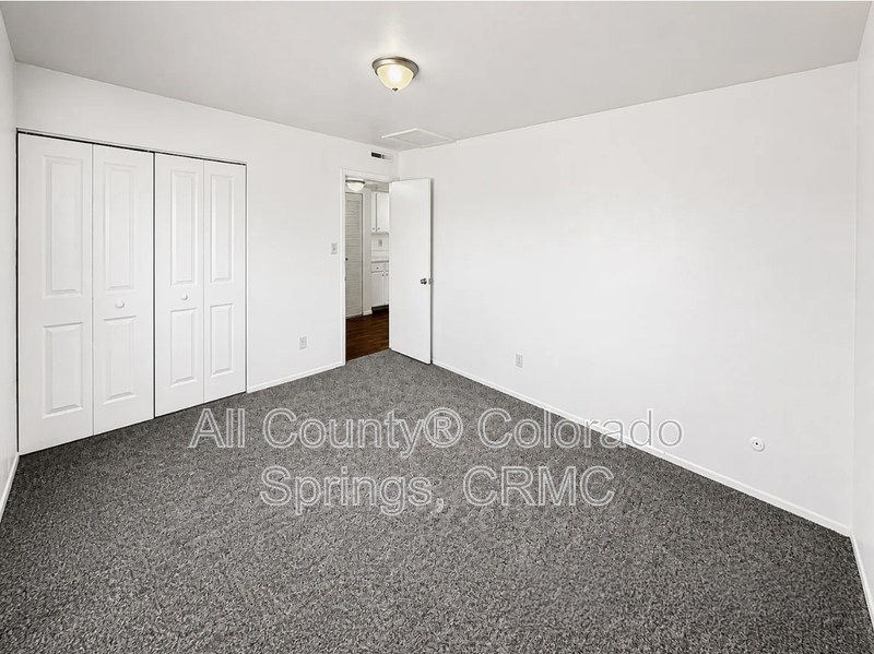 Main Rental Photo 12