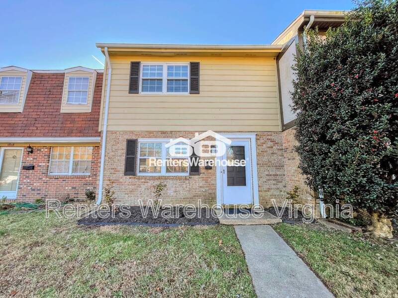 Hampton House: 1866 Olde Buckingham Road