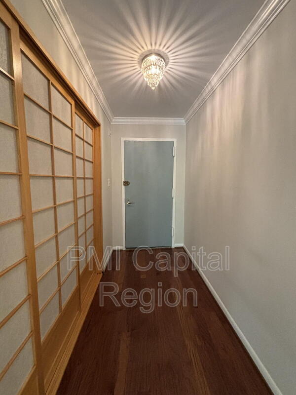Chevy Chase Condo: 4620 N Park Ave