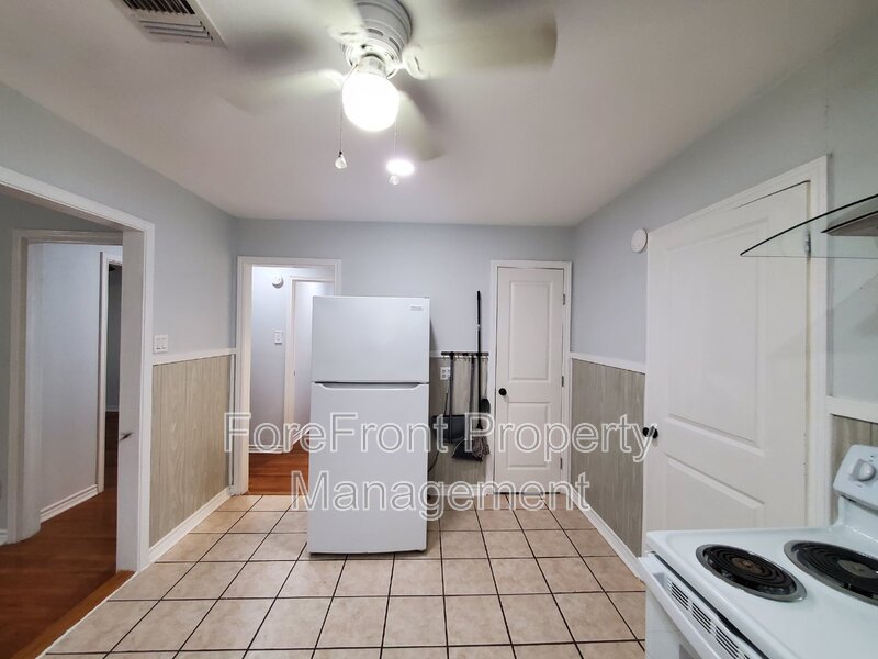 503 22nd Street  TX 78861 - Photo 9