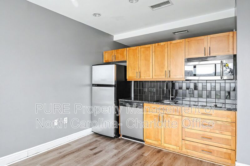 Charlotte Condo: 333 W Trade Street