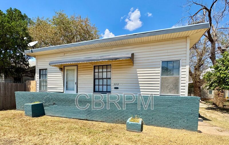 Lubbock House: 2212 27th Street