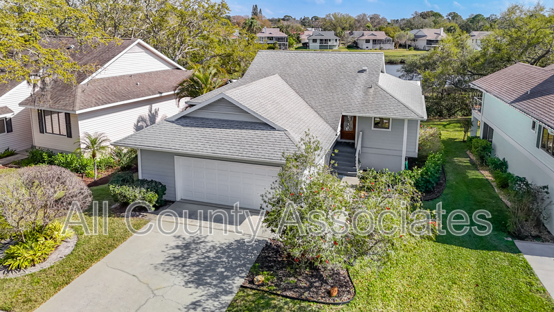 Tarpon Springs House: 1007 S Pointe Alexis Dr