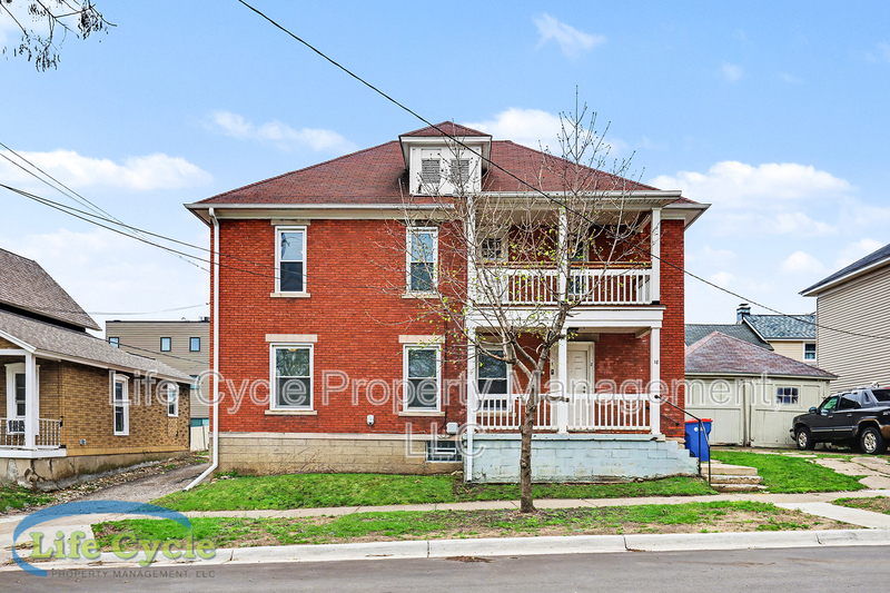 Grand Rapids Condo: 18 Indiana Ave SW - 2