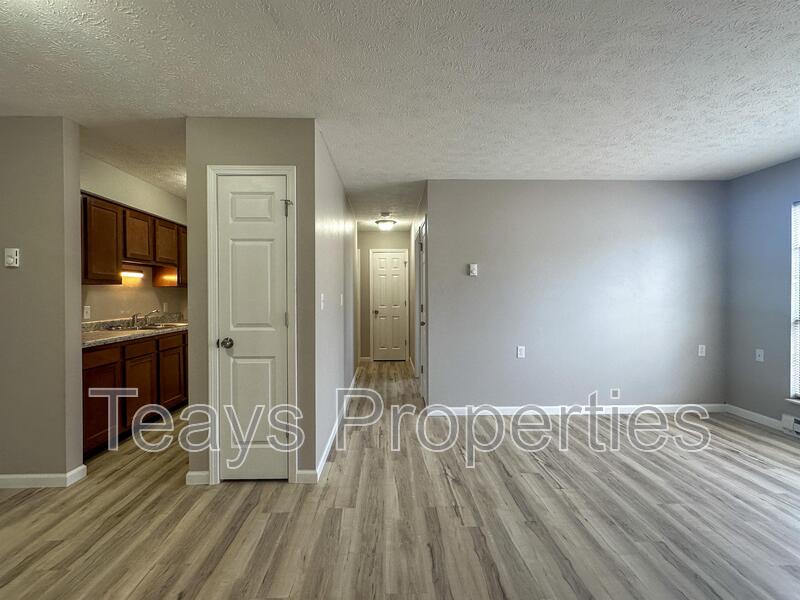 Hurricane Condo: 3590 Teays Valley Rd A5