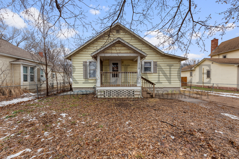 Request a Viewing for 118 South Sedgwick Street Tenant Turner